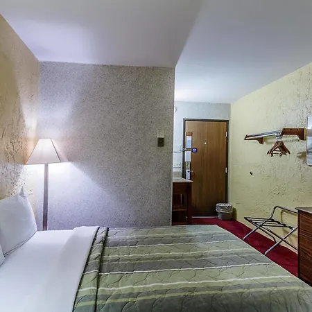 Rodeway Inn-2