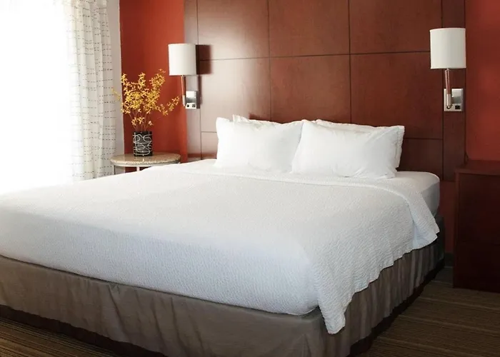 Golf hotel: Mainstay Suites Appleton Airport - Fox River Mall Area